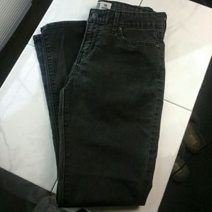 Levis skinny size 6